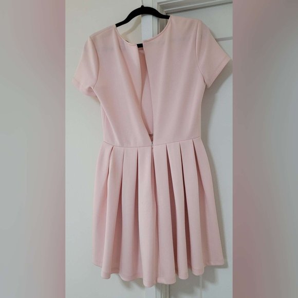 WAYF Pink Dress - Size M - Picture 4 of 4